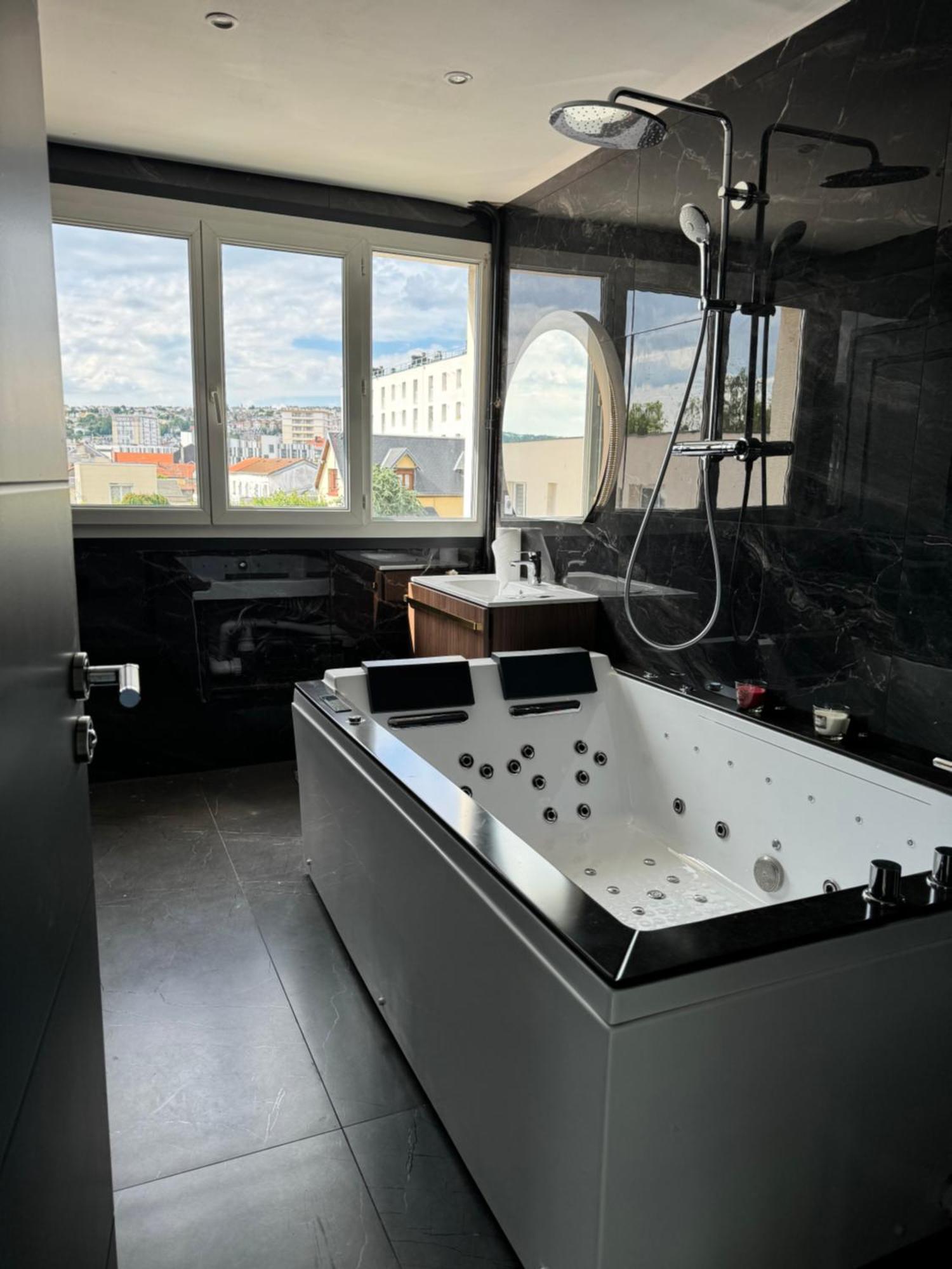 Appartement Jacuzzi El Havre Exterior foto